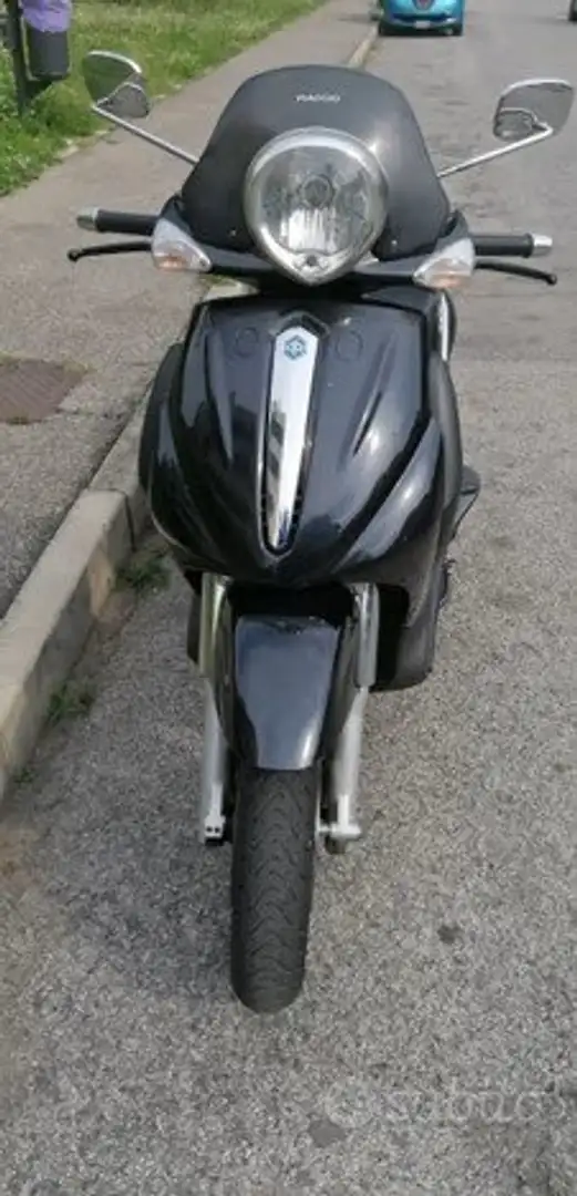 Piaggio Beverly 500 Negru - 1