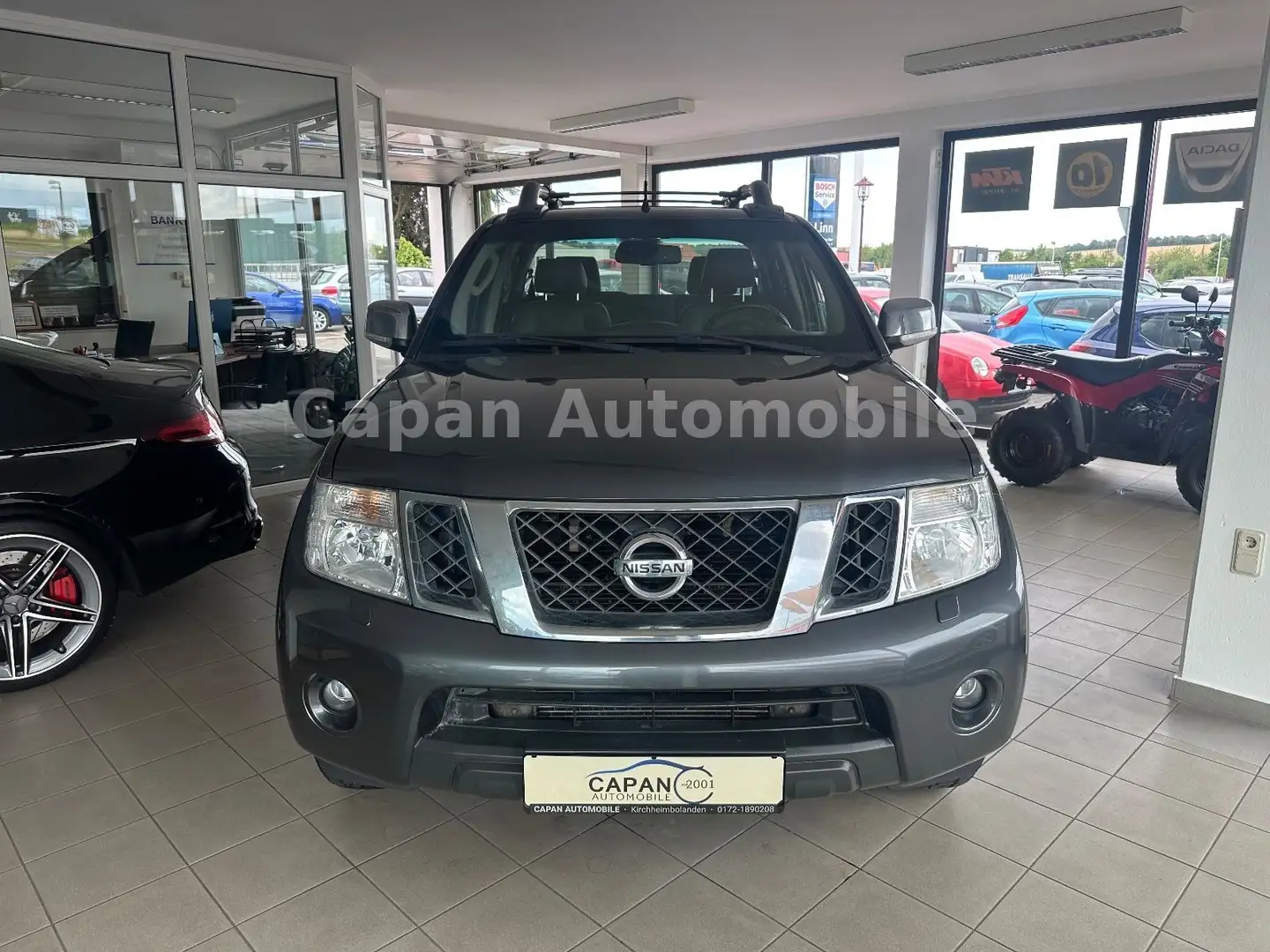 Nissan Navara Pickup Double Cab 4X4 Automatik/AHK/EURO5 Gris - 2