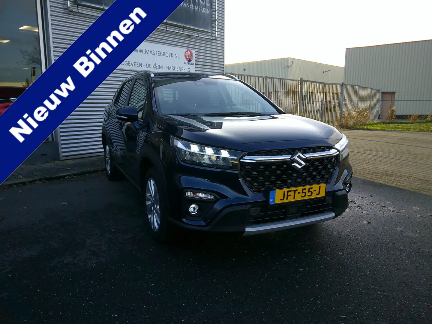 Suzuki S-Cross 1.5 Hybrid Select Staat in Hoogeveen Albastru - 1