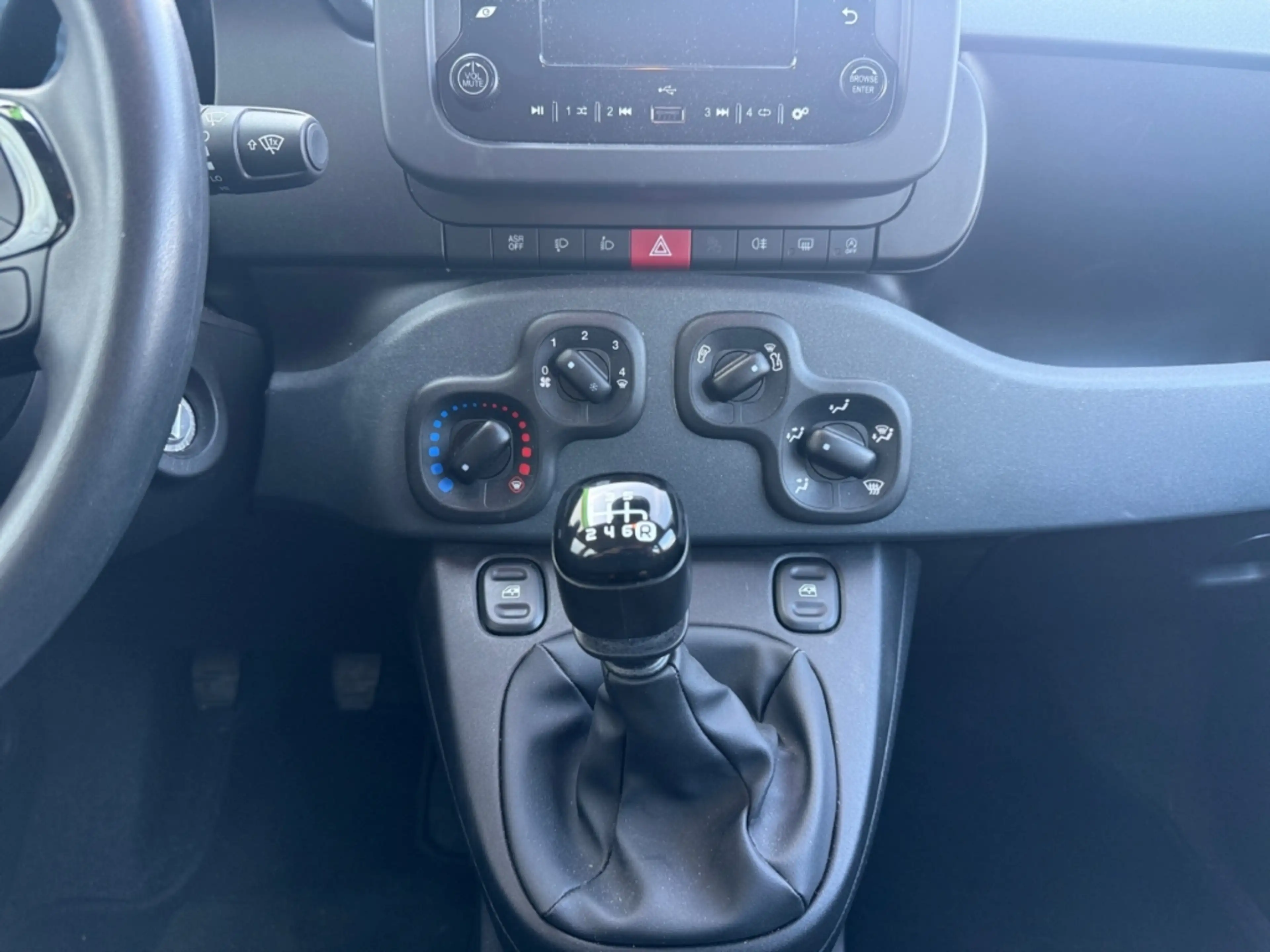 Fiat Panda 1.0 GSE E6.4 eFH ZV ESP ABS Servo TRC Airb Gar. HU — photo 11