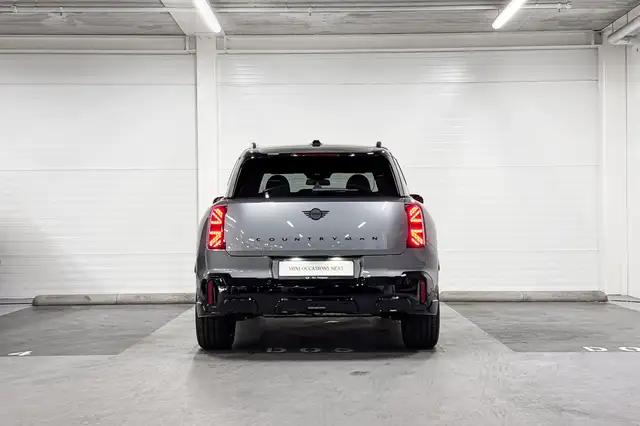 MINI Countryman view 7