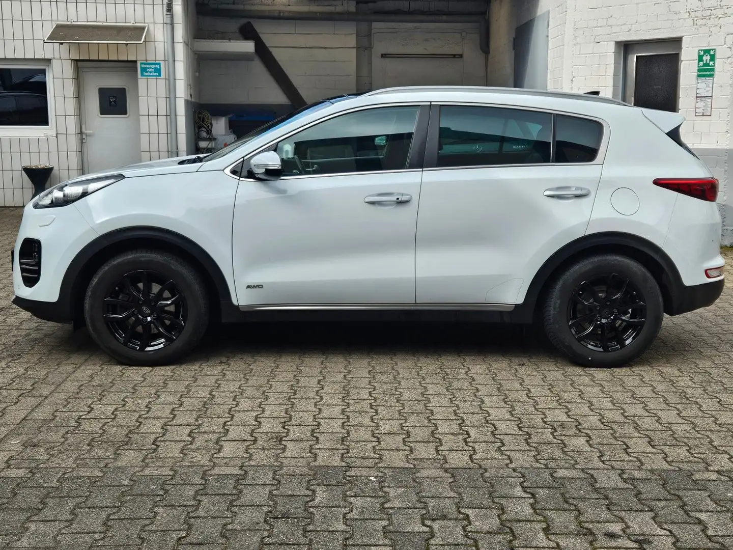 Kia Sportage GT-Line 4WD Leder/Navi/Pano/Kam/AHK Blanc - 2