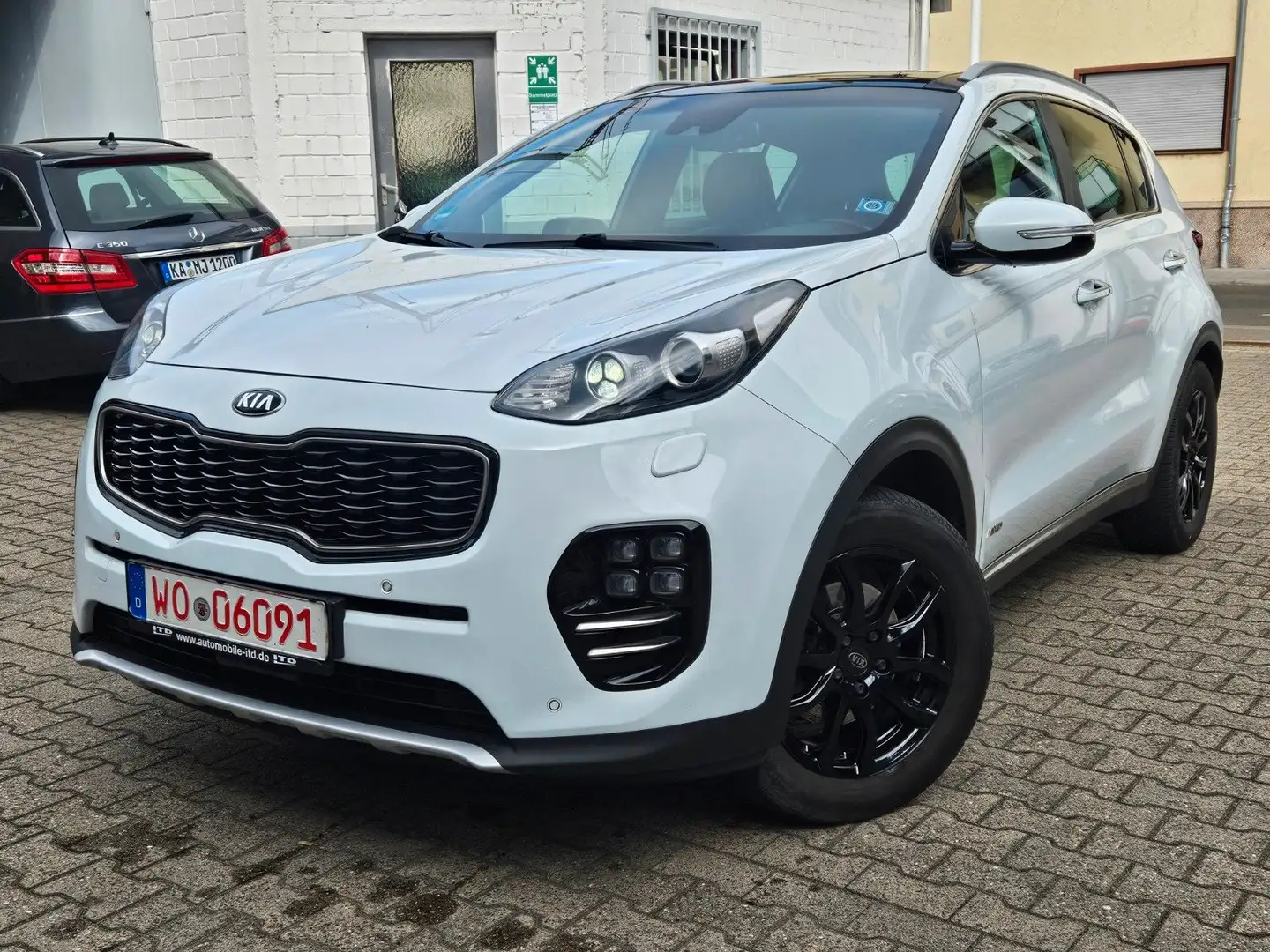 Kia Sportage GT-Line 4WD Leder/Navi/Pano/Kam/AHK Blanc - 1