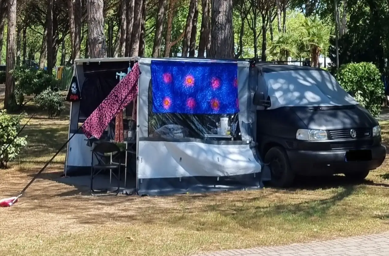 Volkswagen T4 Multivan 2,5l TDI, TÜV 04/28,Camper,Zubehör,Solar, foto 5