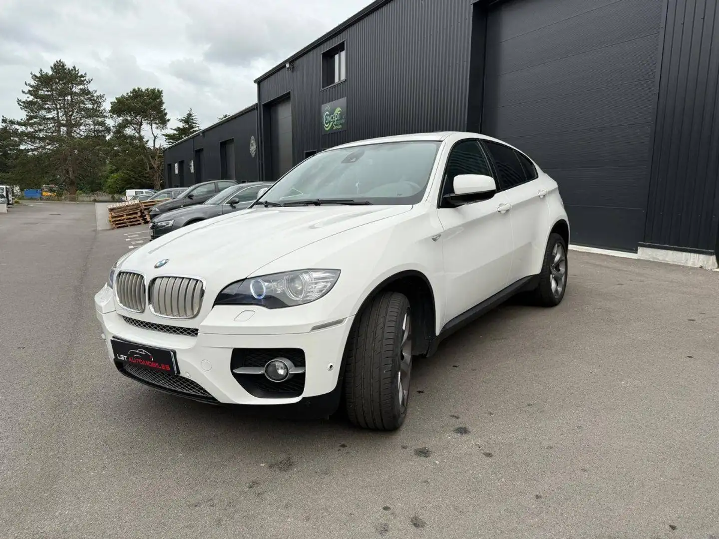 BMW X6 I (E71) xDrive40dA 306ch Luxe Weiß - 2