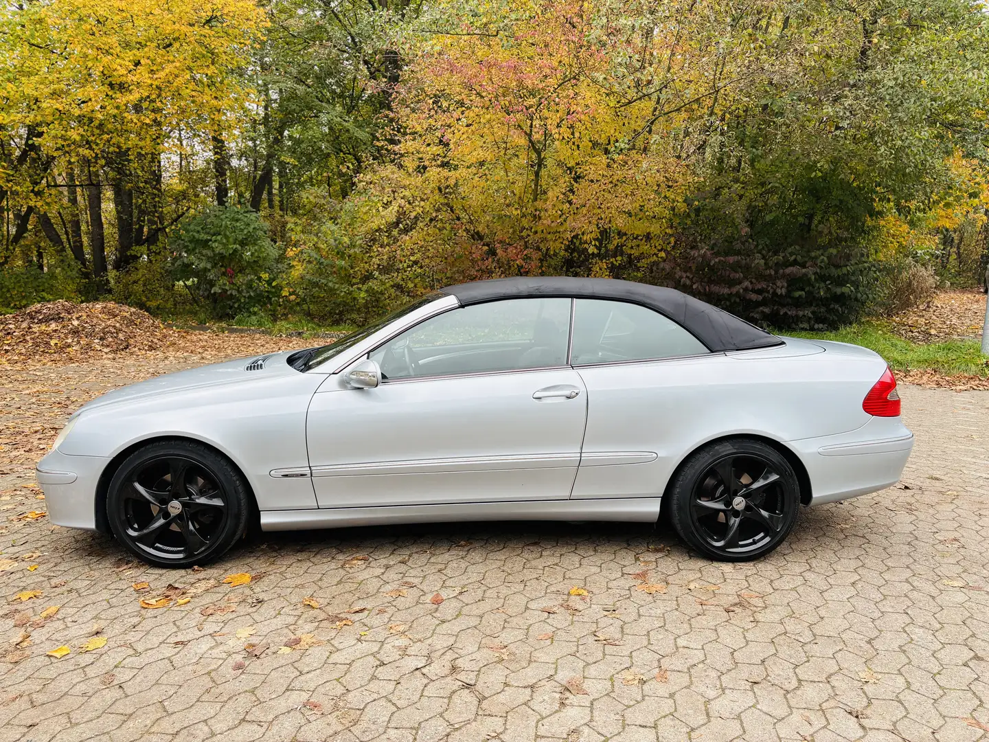 Mercedes-Benz CLK 280 Cabrio Avantgarde MOPF 18" Alu AHK Top Grau - 2