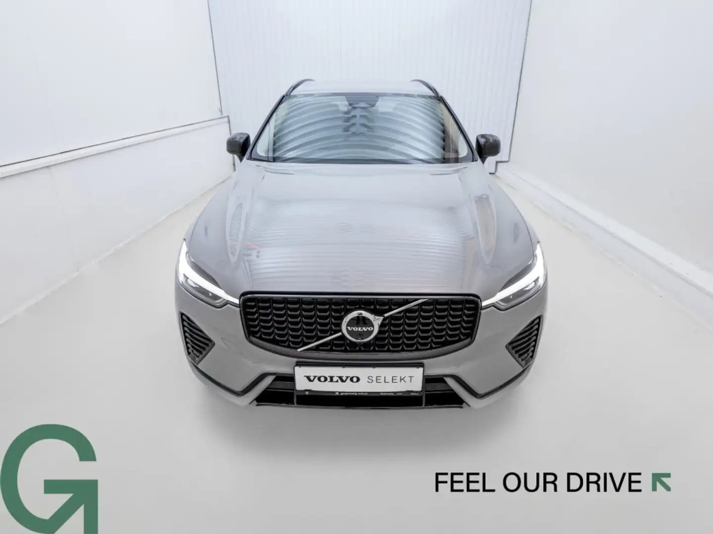 Volvo XC60 Plus, B5 AWD Mild Hybrid, Benzin, Dark Grau - 2