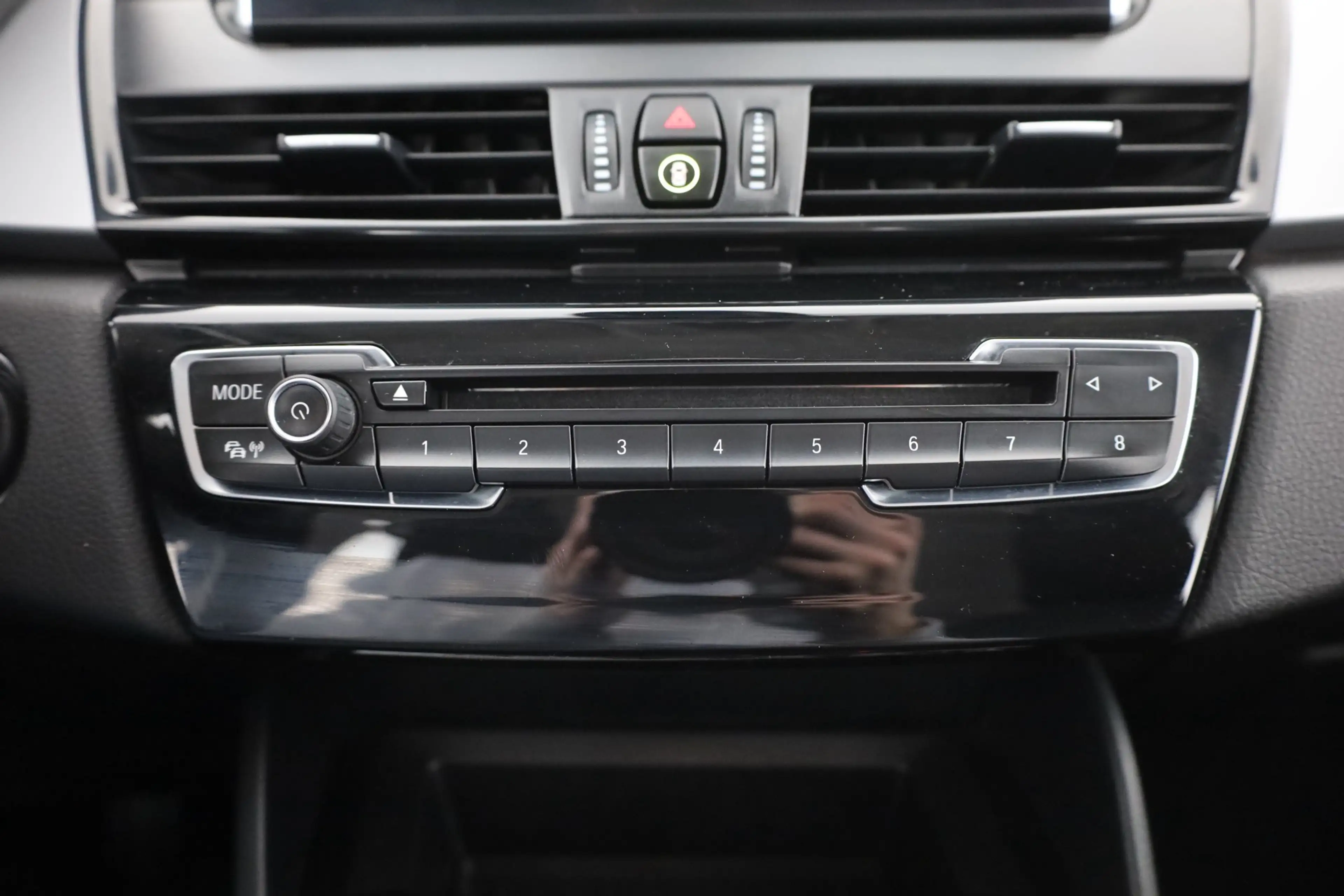 BMW 216 216i Advantage 7-Sitzer LED Navi Head-Up AHK USB — photo 12