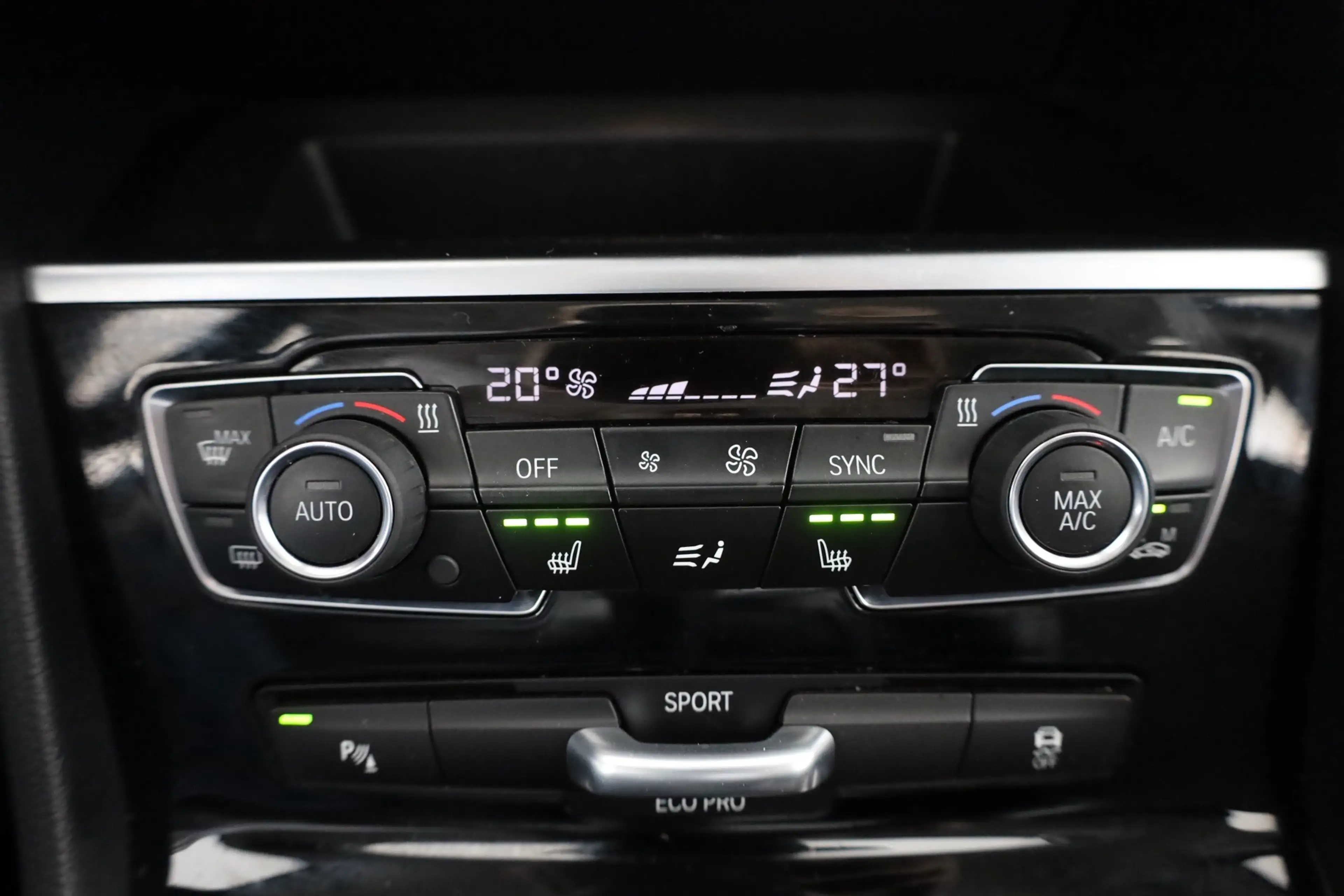 BMW 216 216i Advantage 7-Sitzer LED Navi Head-Up AHK USB — photo 13