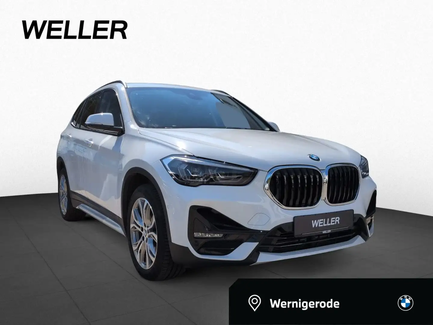 BMW X1 xDr18d Sport Line Navi RFK LED Tempo AdapFwk Blanc - 1