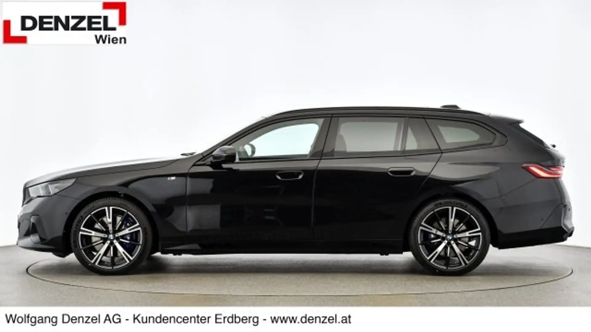 BMW 540 d xDrive Touring G61 B57 Schwarz - 2