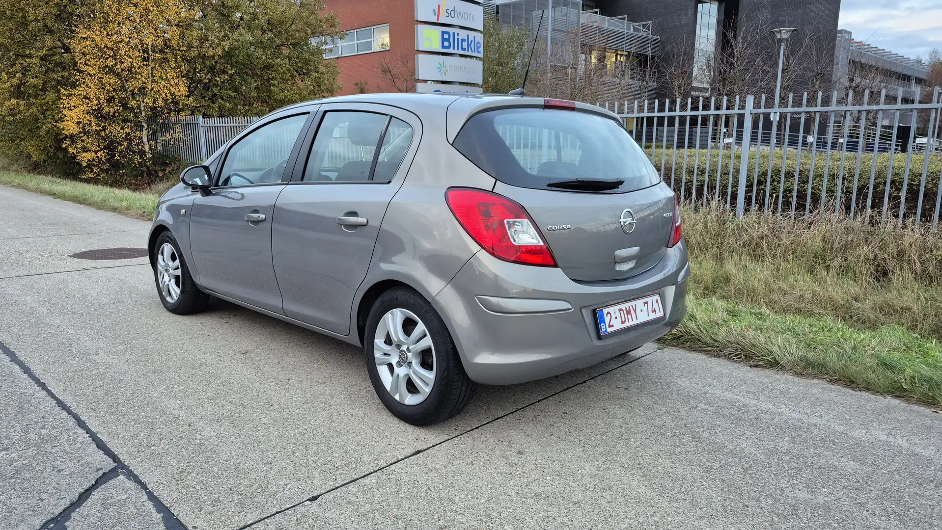 Opel Corsa Corsa 1.3 CDTI DPF ecoFLEX Start-Stop Navi Grijs - 2