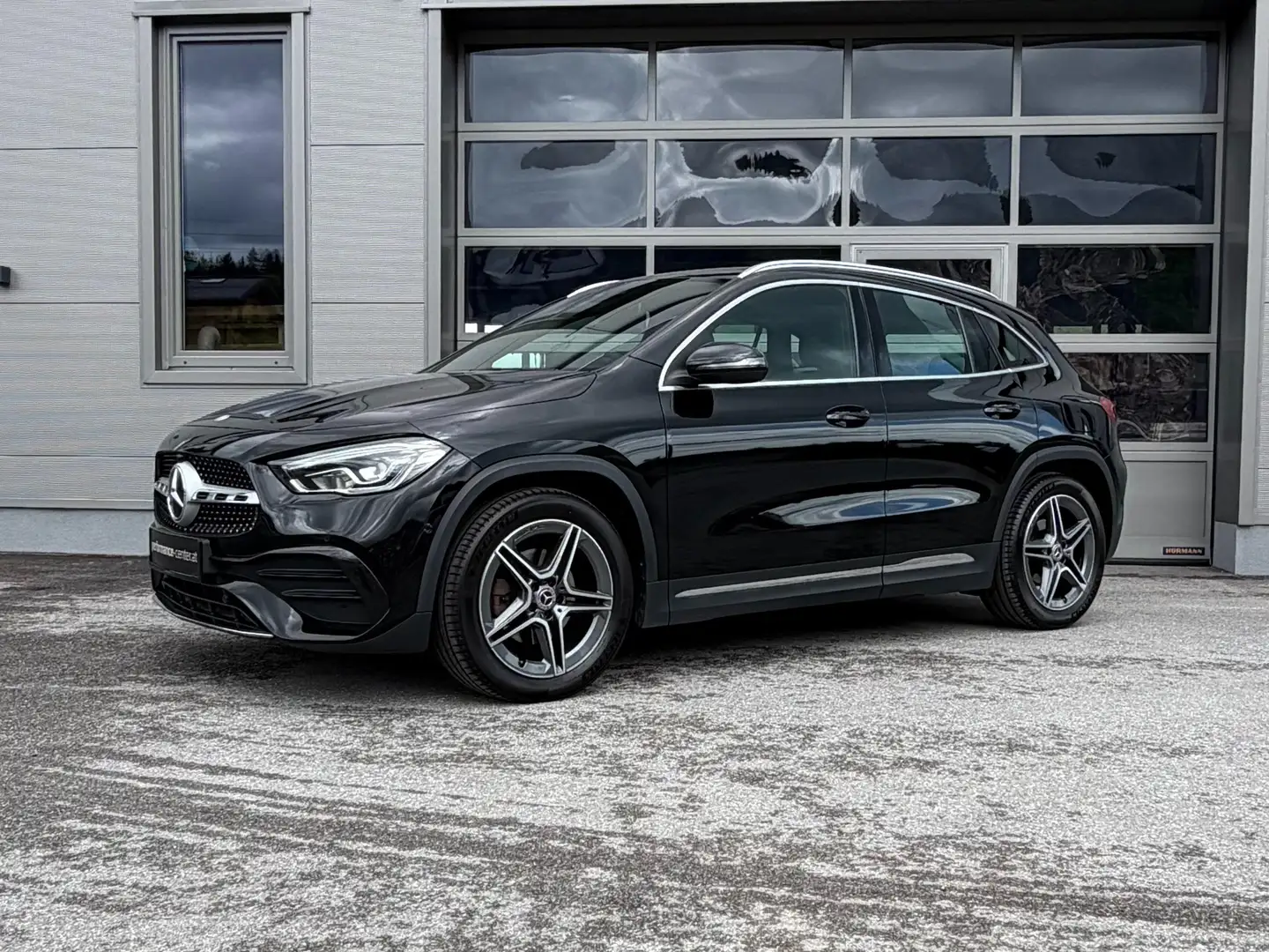 Mercedes-Benz GLA 200 ** Verkauft ** GLA 200d 4Matic AMG-Line Schwarz - 2