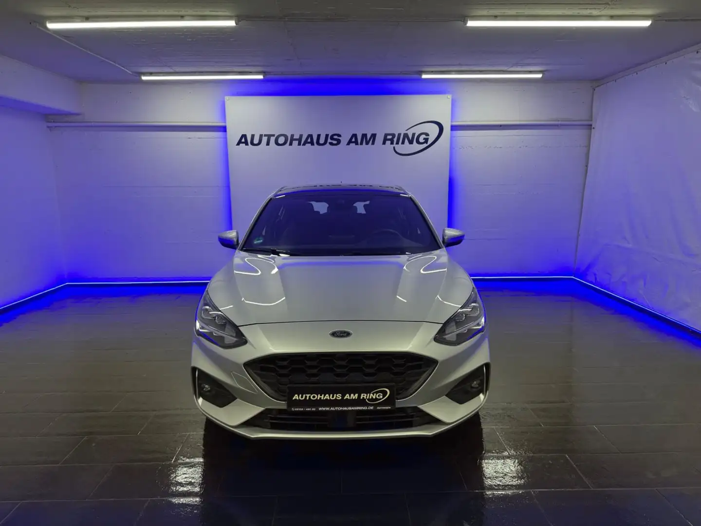 Ford Focus ST-Line 1H DAB PANO APPLE SPUR KEY CAM LED Plateado - 1