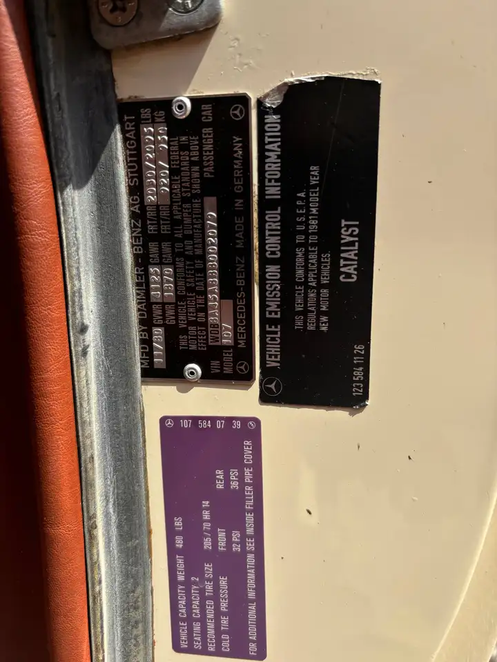 Mercedes-Benz SL 380 US-Ausführung, foto 12