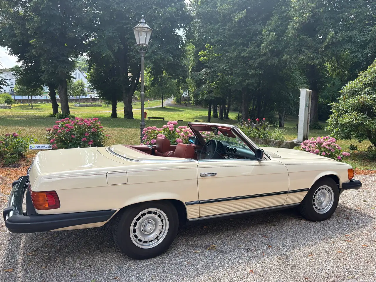 Mercedes-Benz SL 380 US-Ausführung, foto 1