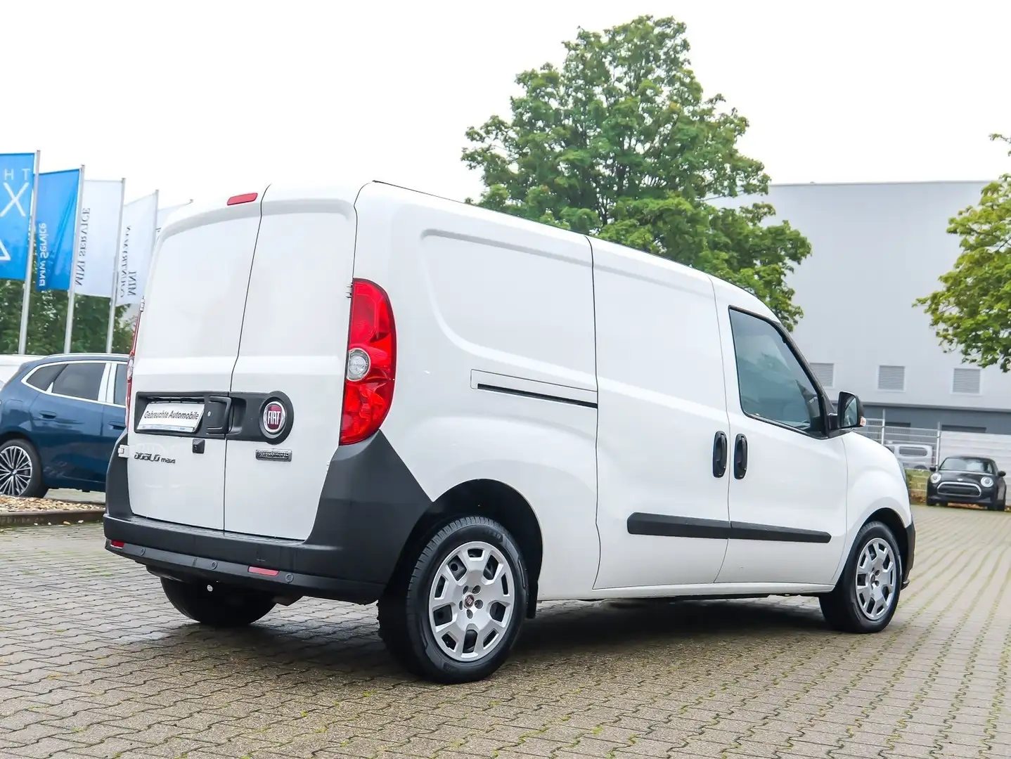 Fiat Doblo 8-Fachbereift - Cargo S & S+PDC+V+H+Tempomat+Klima Weiß - 2