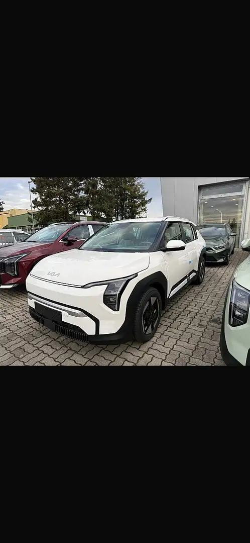 Kia EV3 FWD 81,4kWh Long Range Air Sitzheizung !!! Weiß - 1