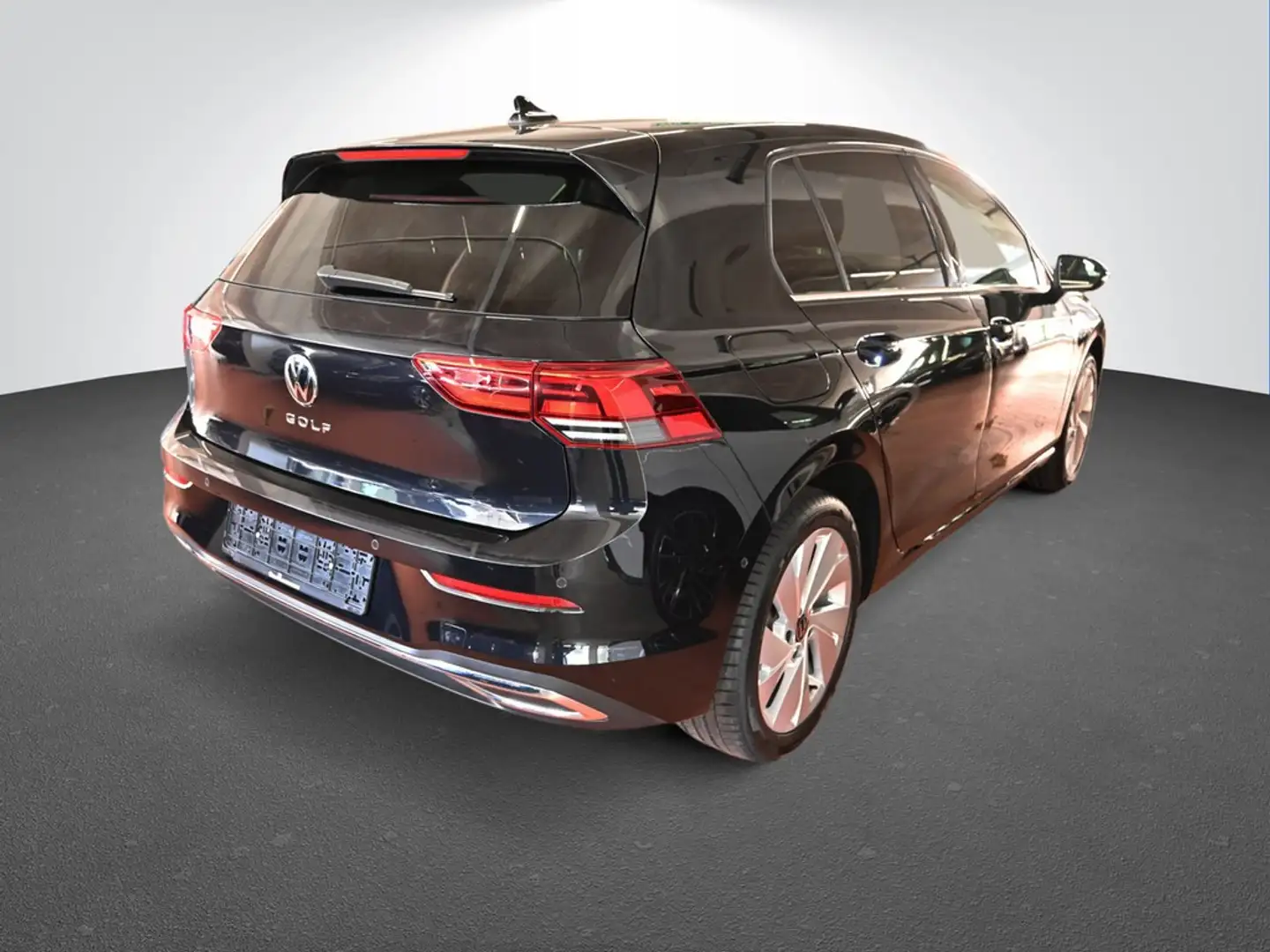 Volkswagen Golf VIII Lim 1.5 TSI Style LED PDC Kamera SzHzg Schwarz - 2