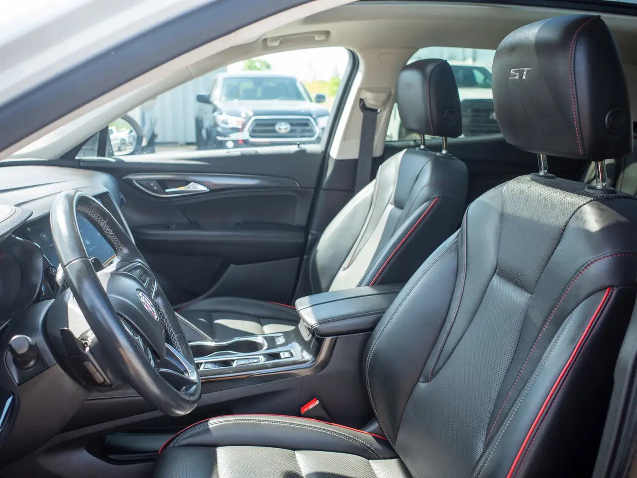 Buick Envision снимка Buick Envision