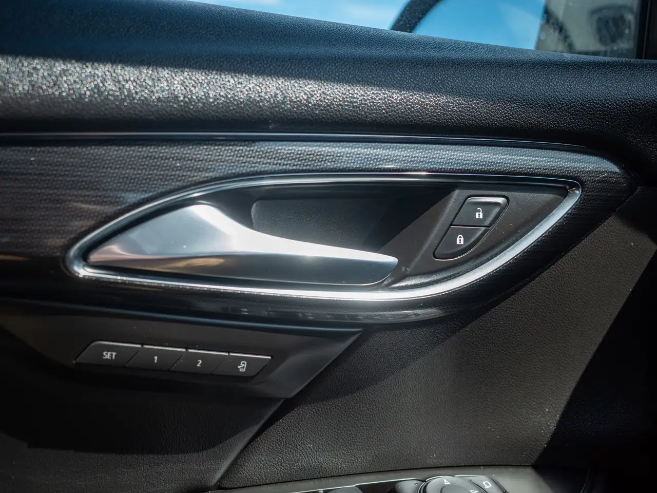 Buick Envision снимка Buick Envision