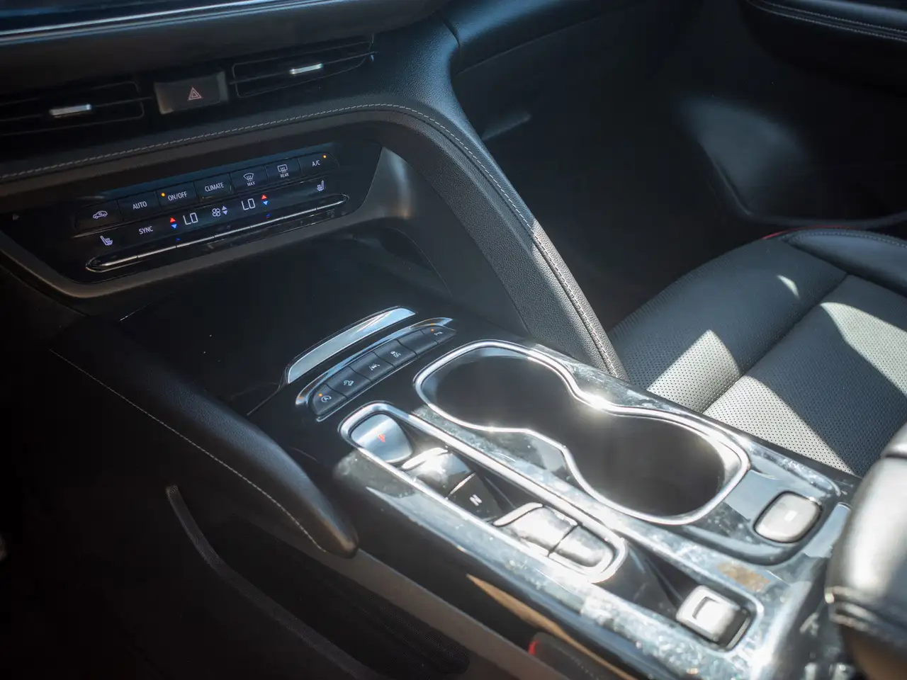 Buick Envision снимка Buick Envision