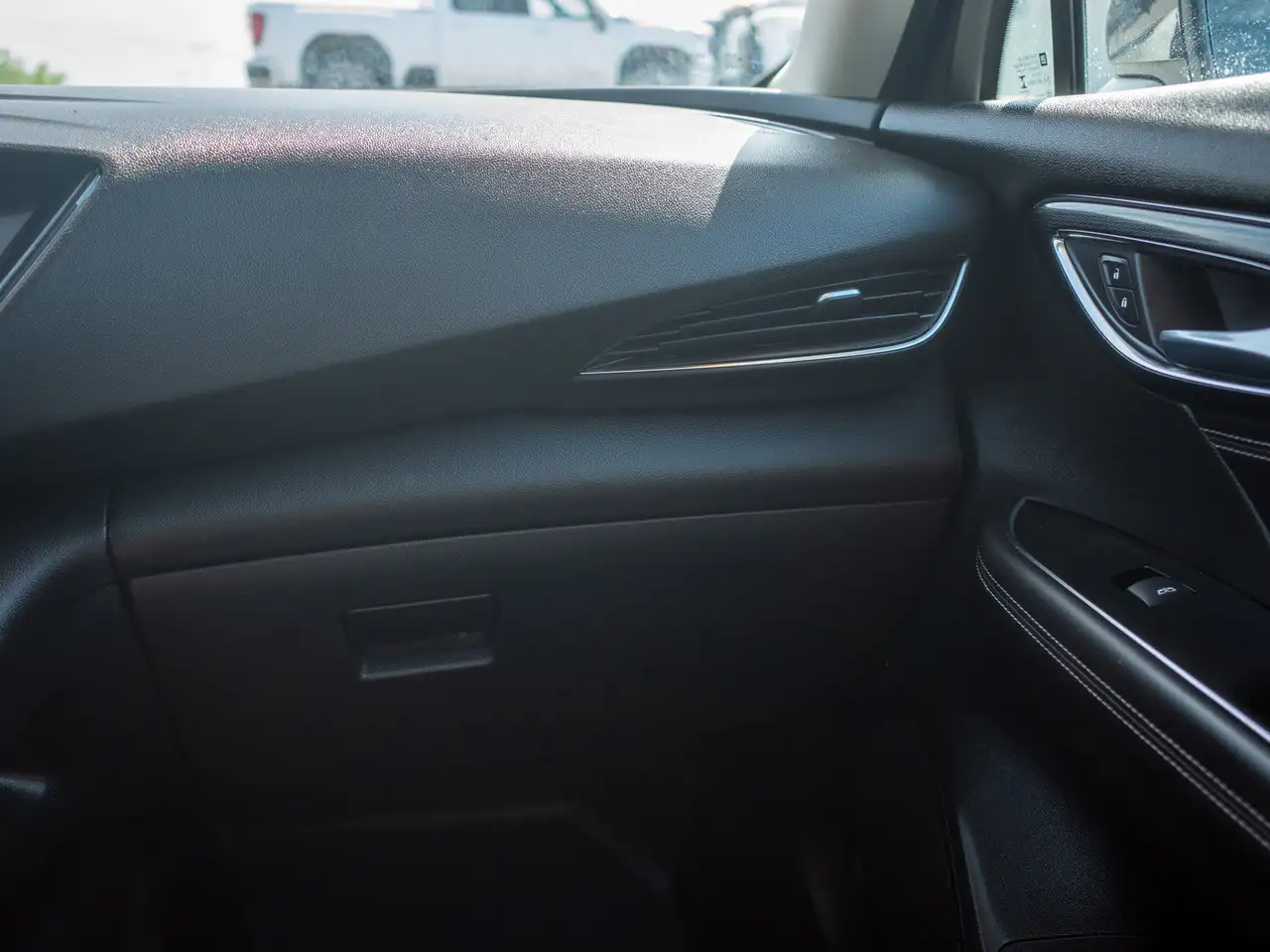 Buick Envision снимка Buick Envision