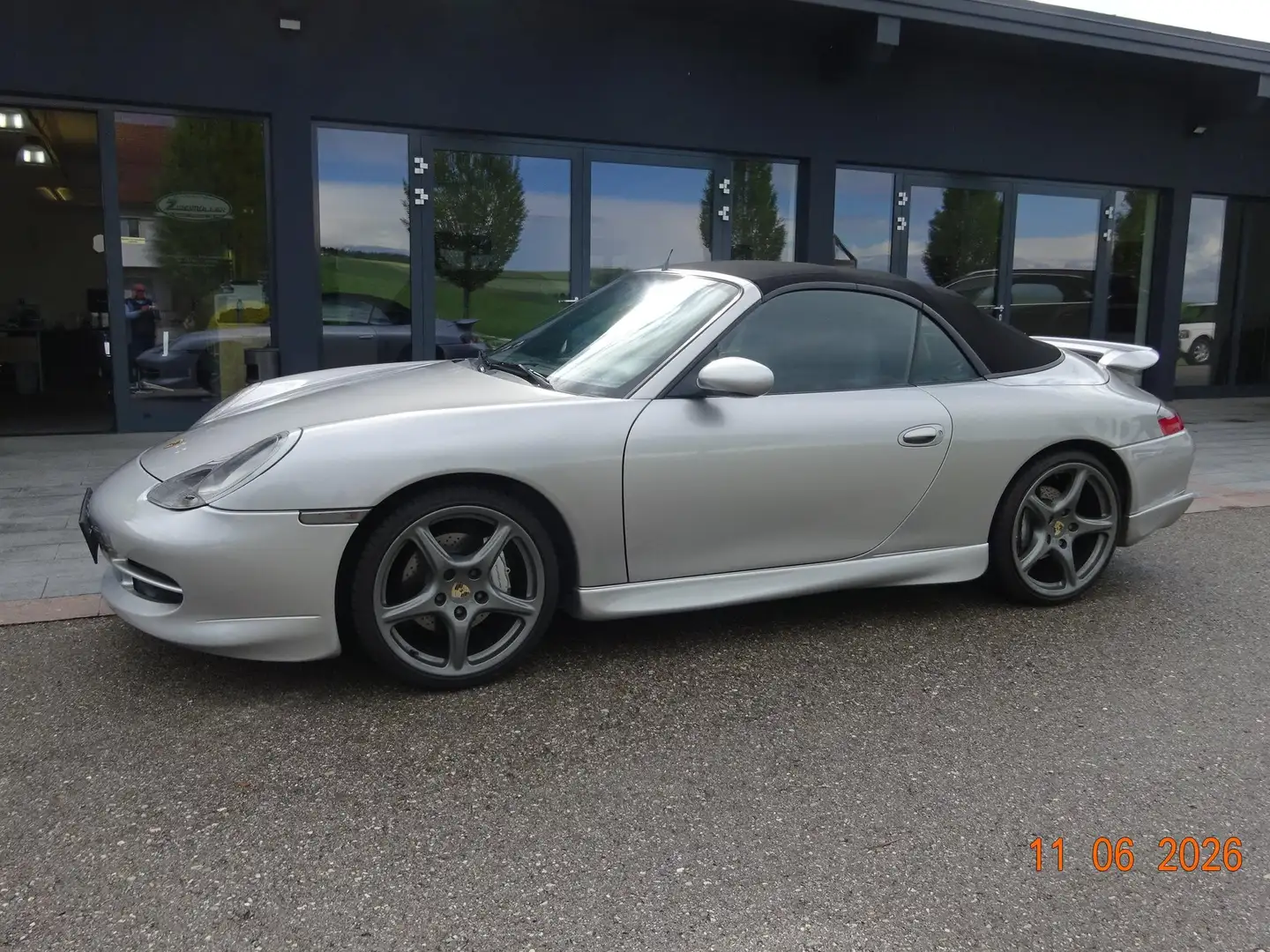 Porsche 996 911 Carrera 4 Cabrio Tiptronic Silber - 1