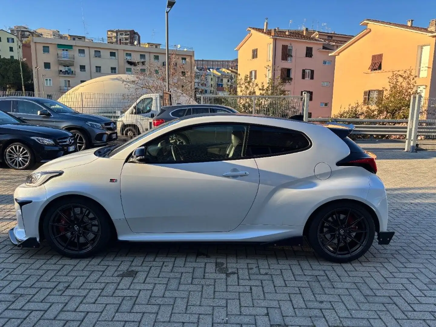 Toyota Yaris 1.6 Turbo 3 porte GR Yaris Circuit Weiß - 2