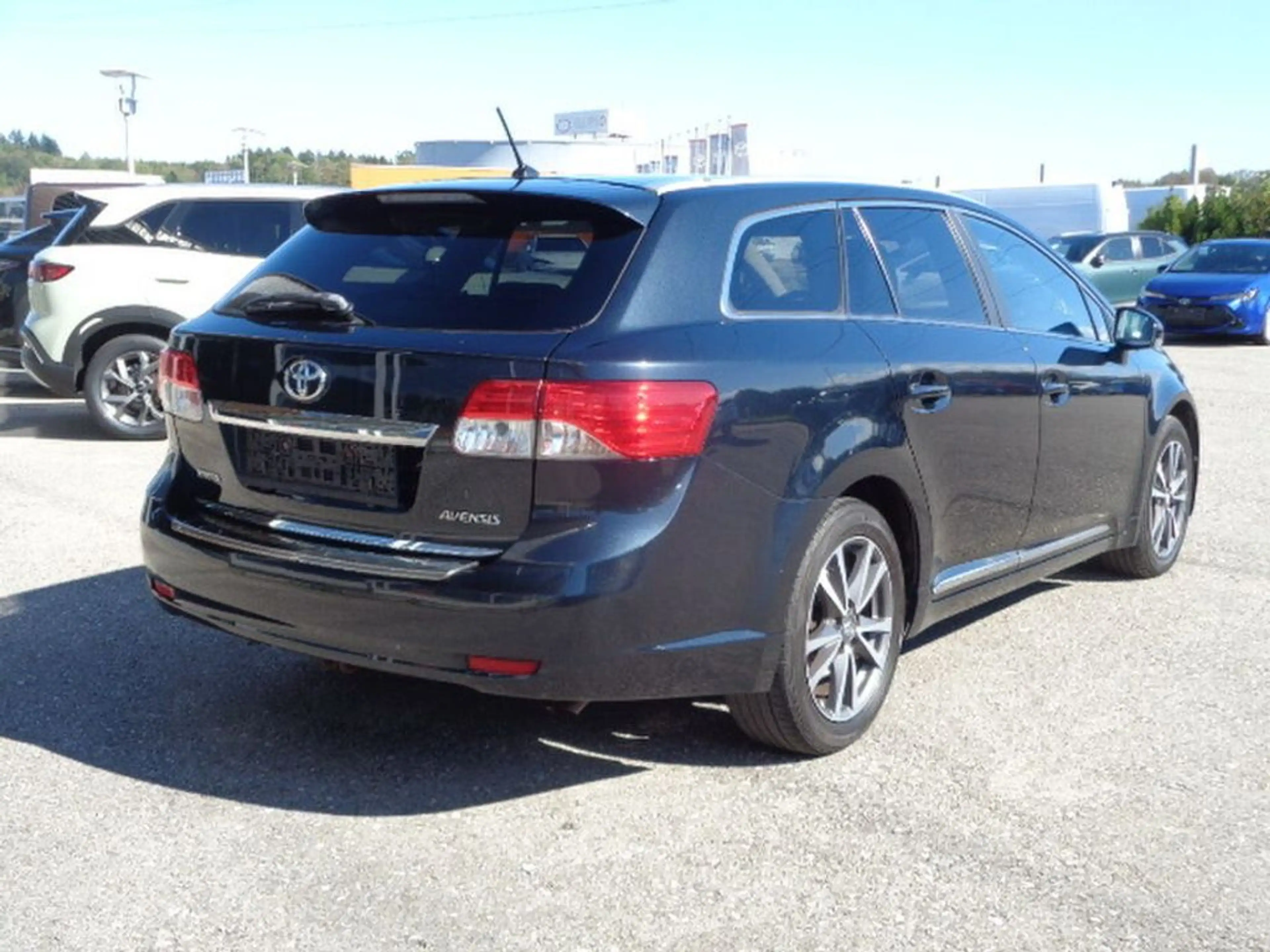Toyota Avensis Premium 2,0 D-4D *Kamera *AHK — photo 3