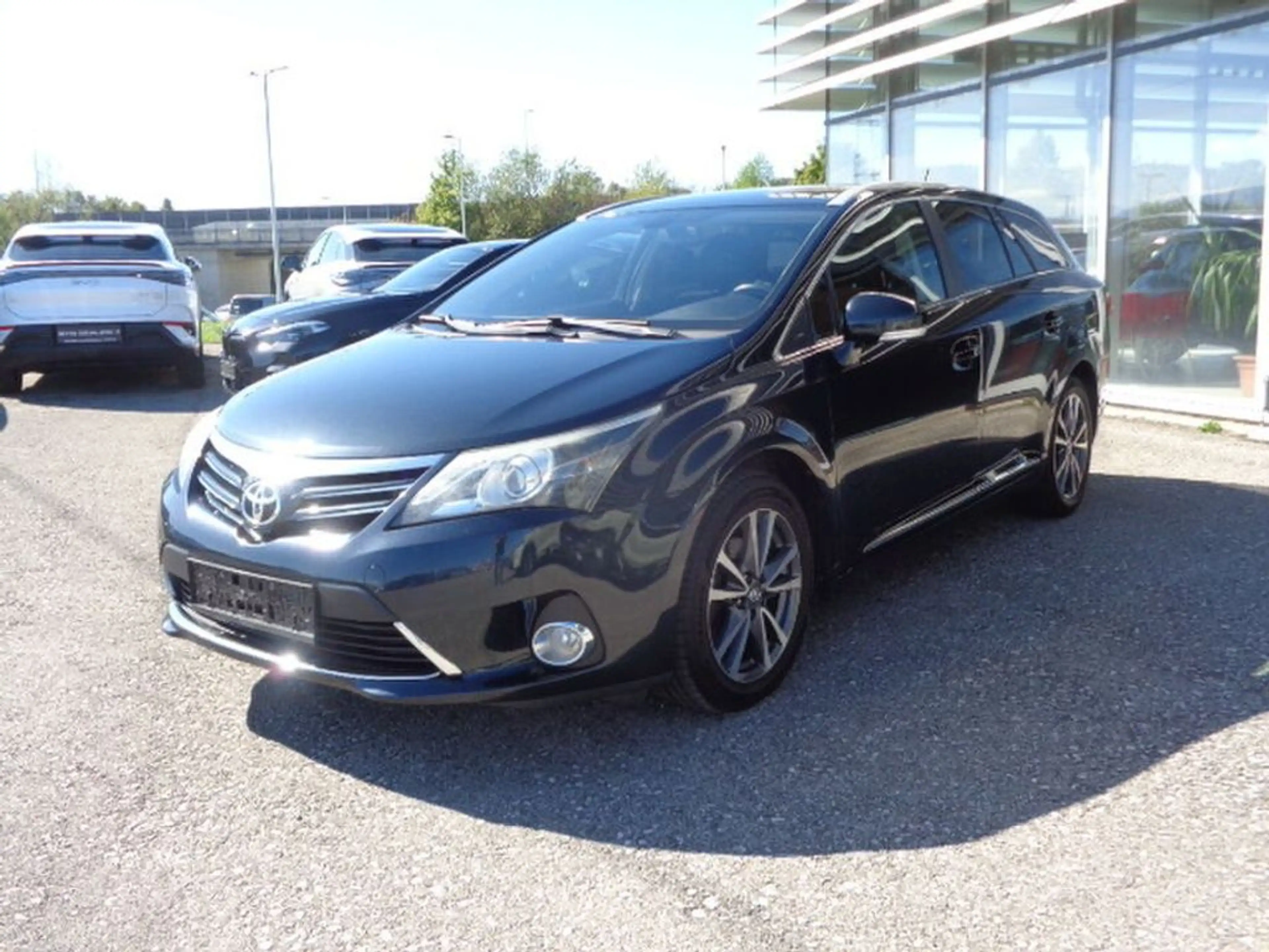 Toyota Avensis Premium 2,0 D-4D *Kamera *AHK — photo 6