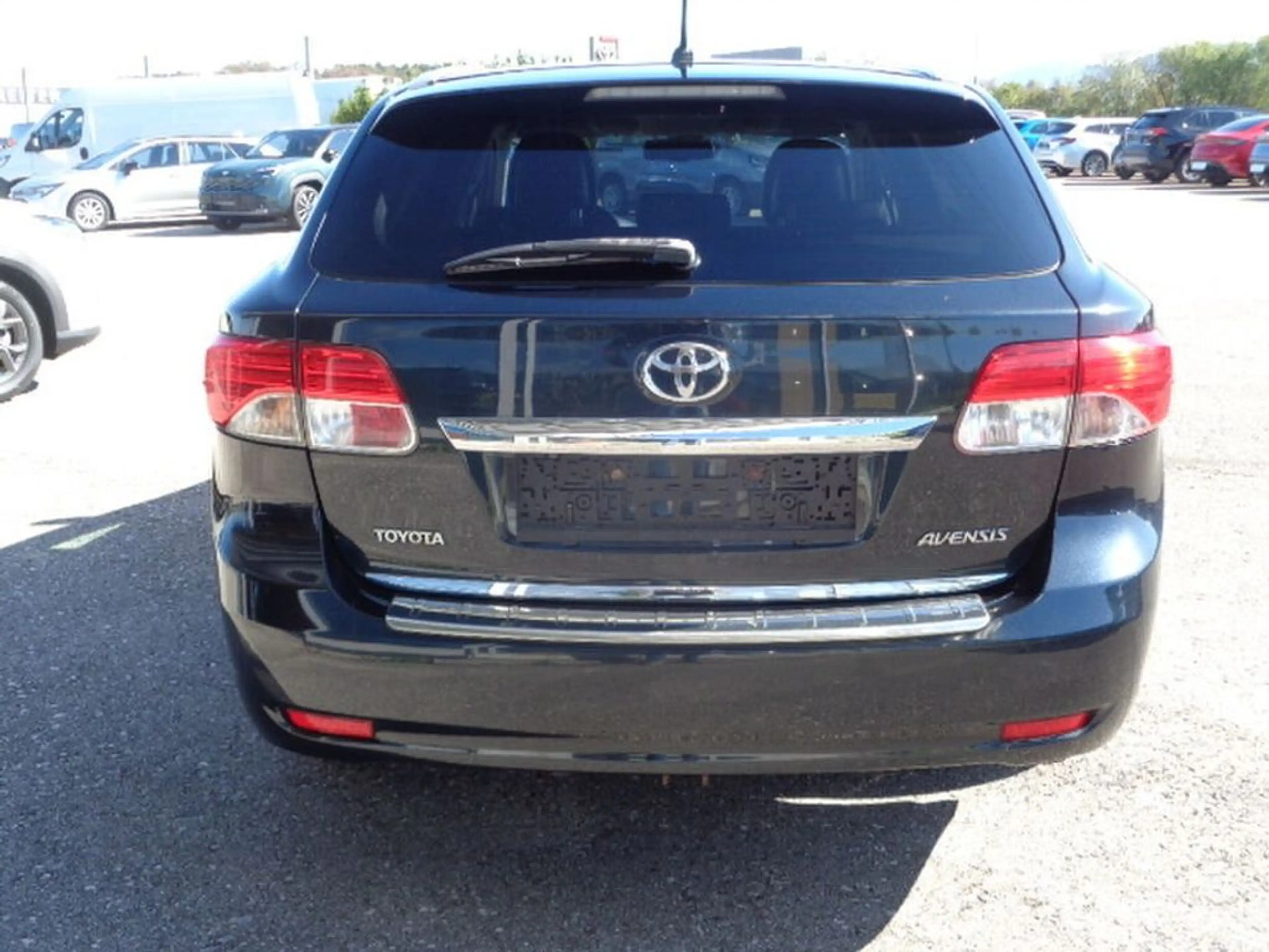 Toyota Avensis Premium 2,0 D-4D *Kamera *AHK — photo 4