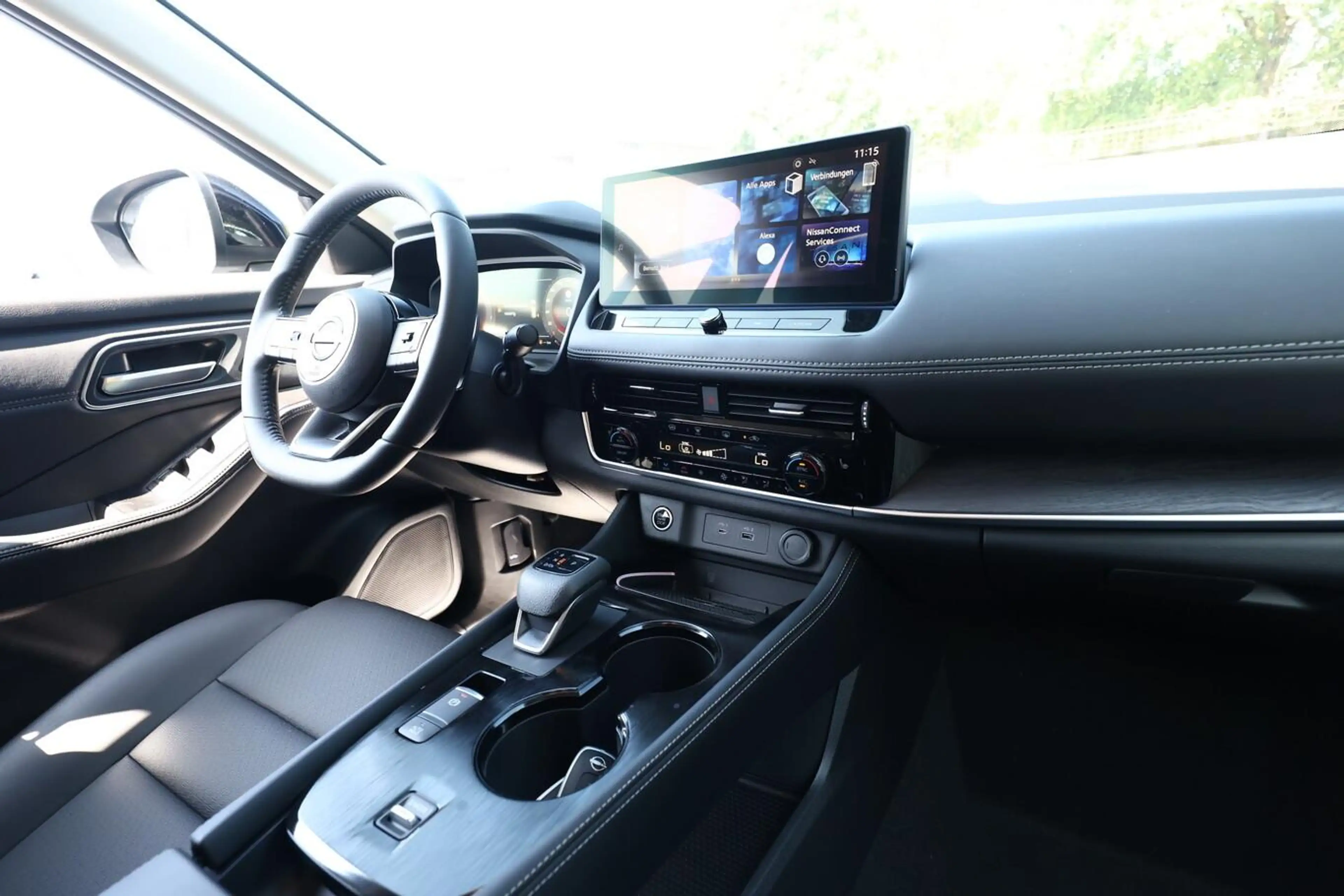 Nissan X-Trail Tekna Pano 4xSHZ HUD PrivG LED 360° Nav 120 kW ... — photo 9