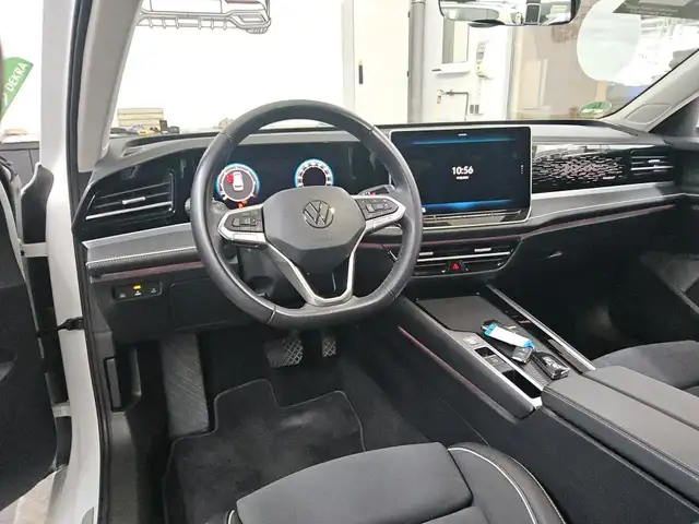 Volkswagen Passat view 7