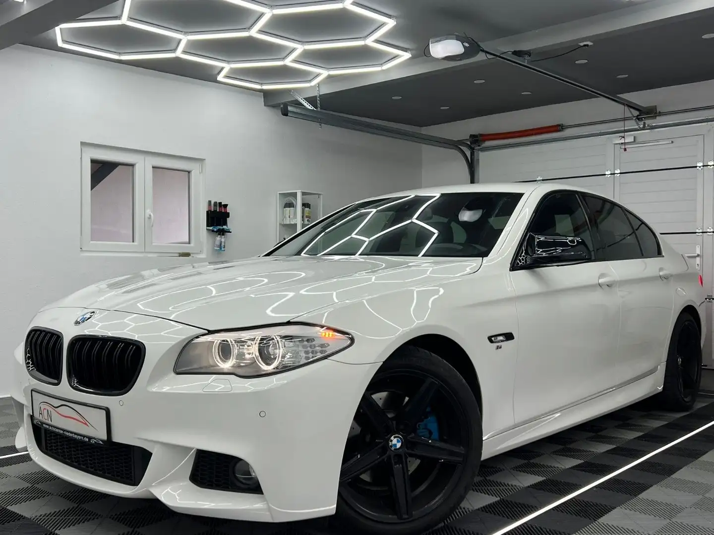 BMW 520 d Lim. Aut./M-SPORT PAKET/Bi-XENON/NAVI Wit - 1