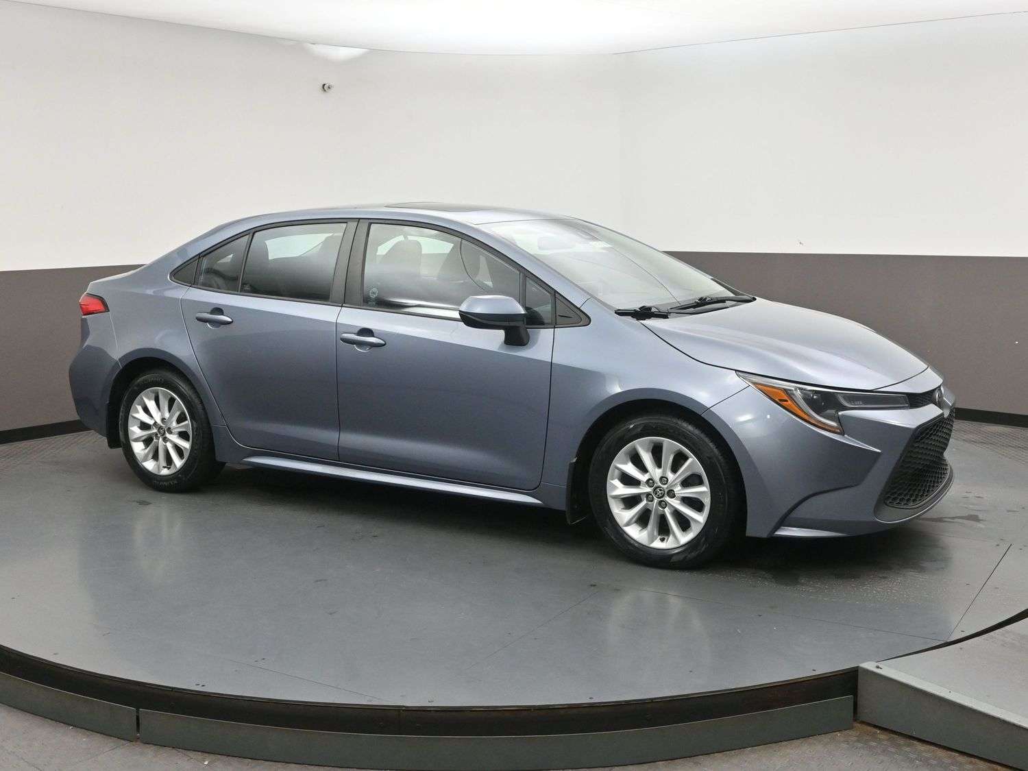 2020 Toyota Corolla LE Upgrade SUNROOF, ALLOYS, AUTO, A/C