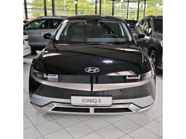 Hyundai IONIQ 5 Hyundai mit Heckantrieb und 72,6kWh Batt. (217 PS)