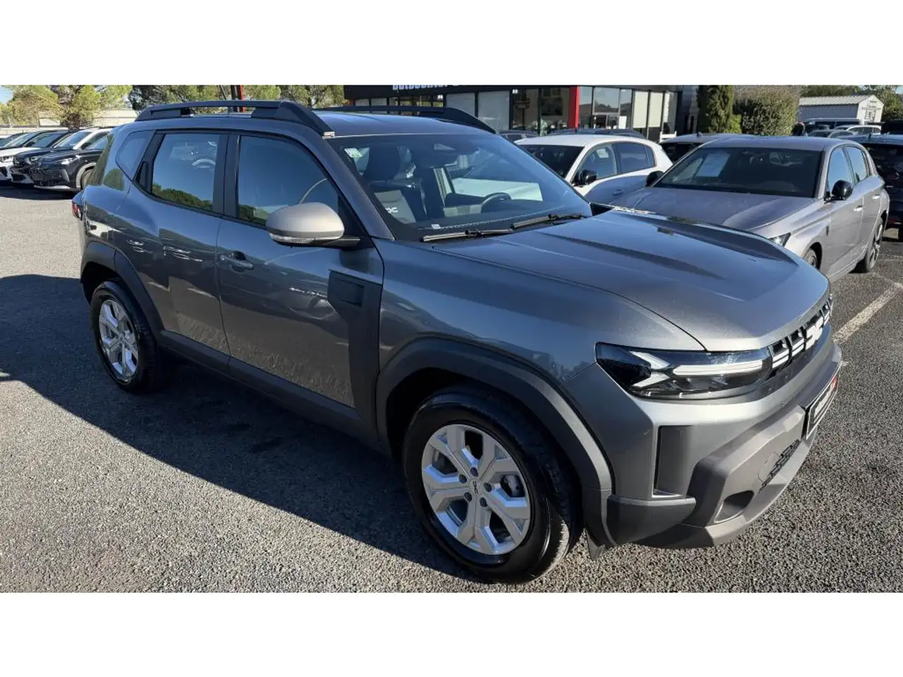 Dacia Duster — photo 24