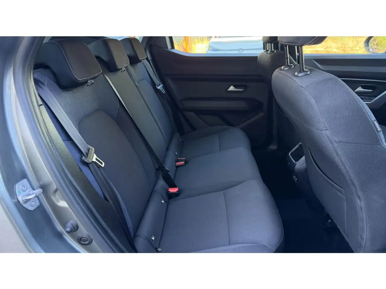 Dacia Duster — photo 19