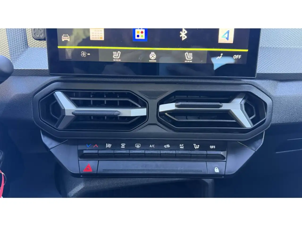 Dacia Duster — photo 15