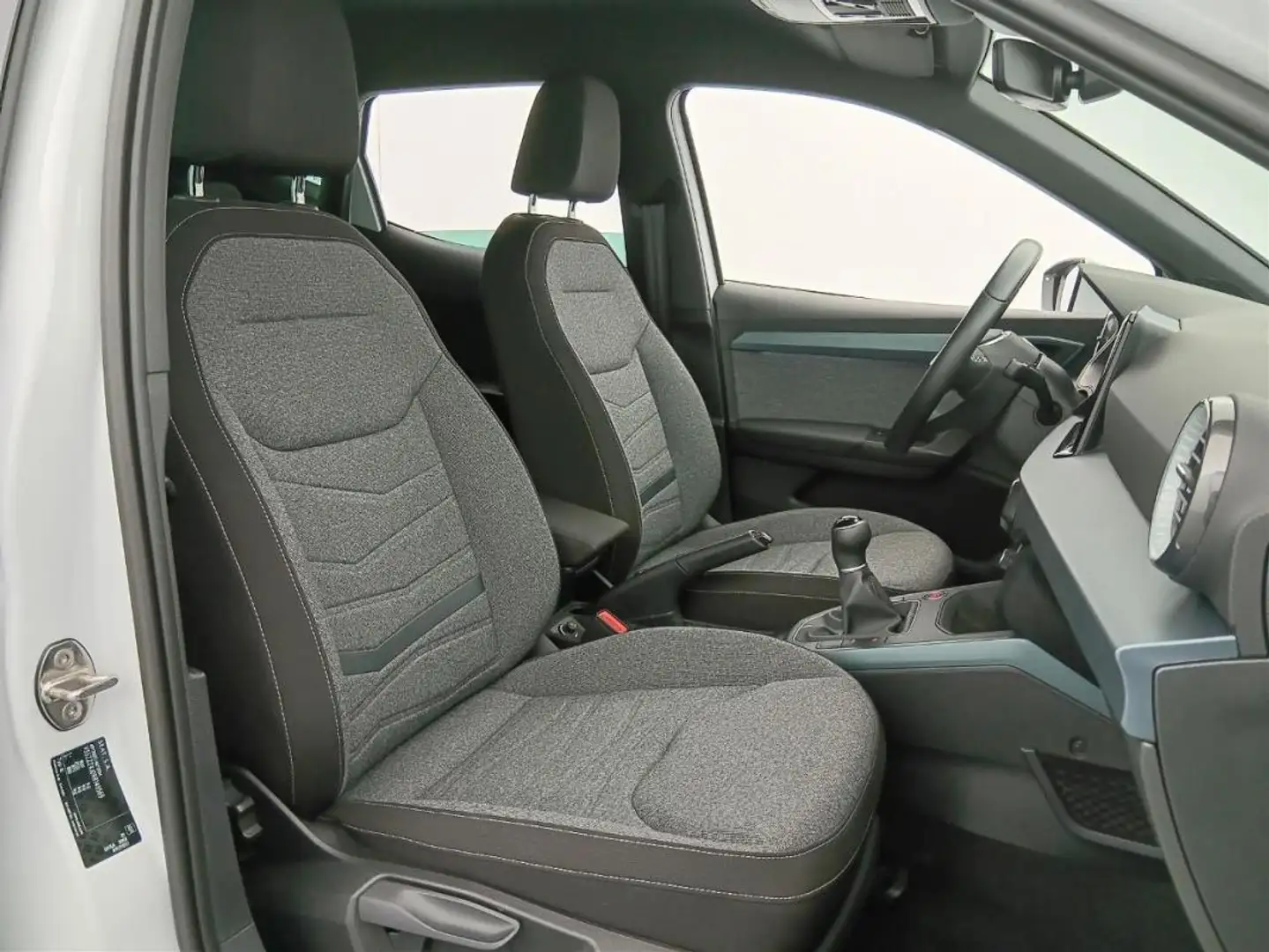 SEAT Arona - 05/2024 9.994 KMS Xperience 1.0 TSI 115CH Blanc - 2