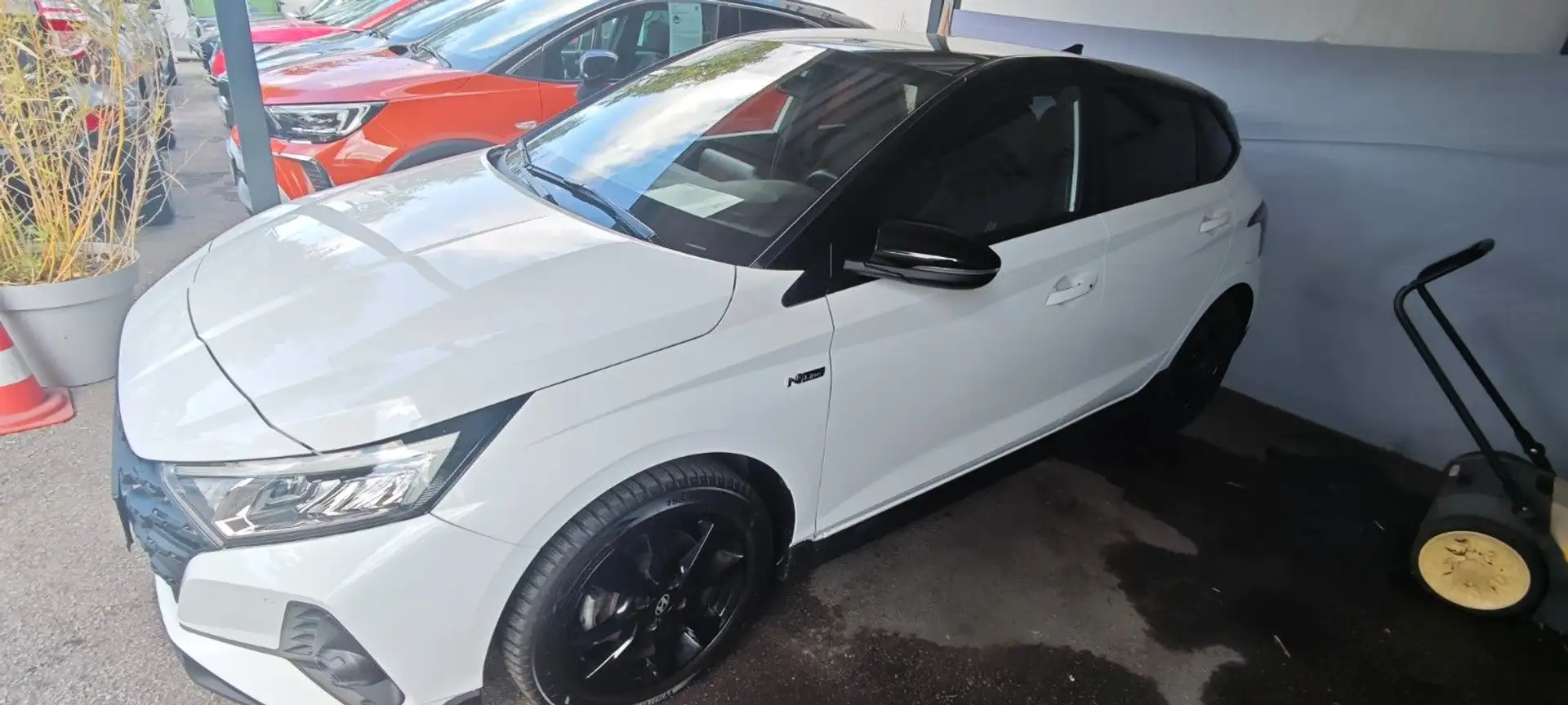 Hyundai i20 N Line Mild-Hybrid Weiß - 1