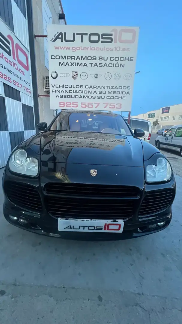 Porsche Cayenne 4.5 Turbo Aut. Zwart - 2