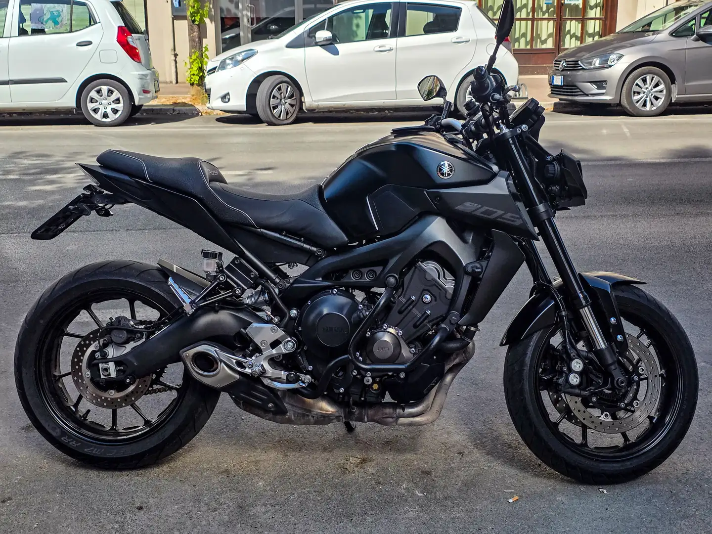 Yamaha MT-09 2017 ABS Noir - 1
