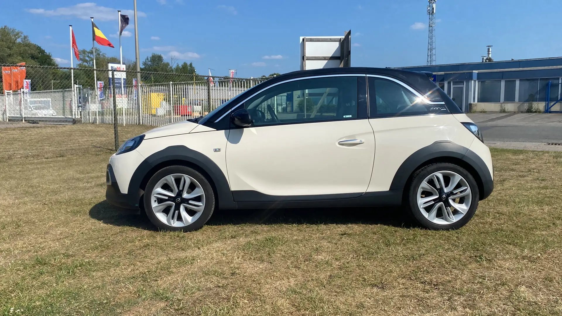 Opel Adam ✅ Rocks 1.0 Turbo Start/Stop Open Air Bianco - 2