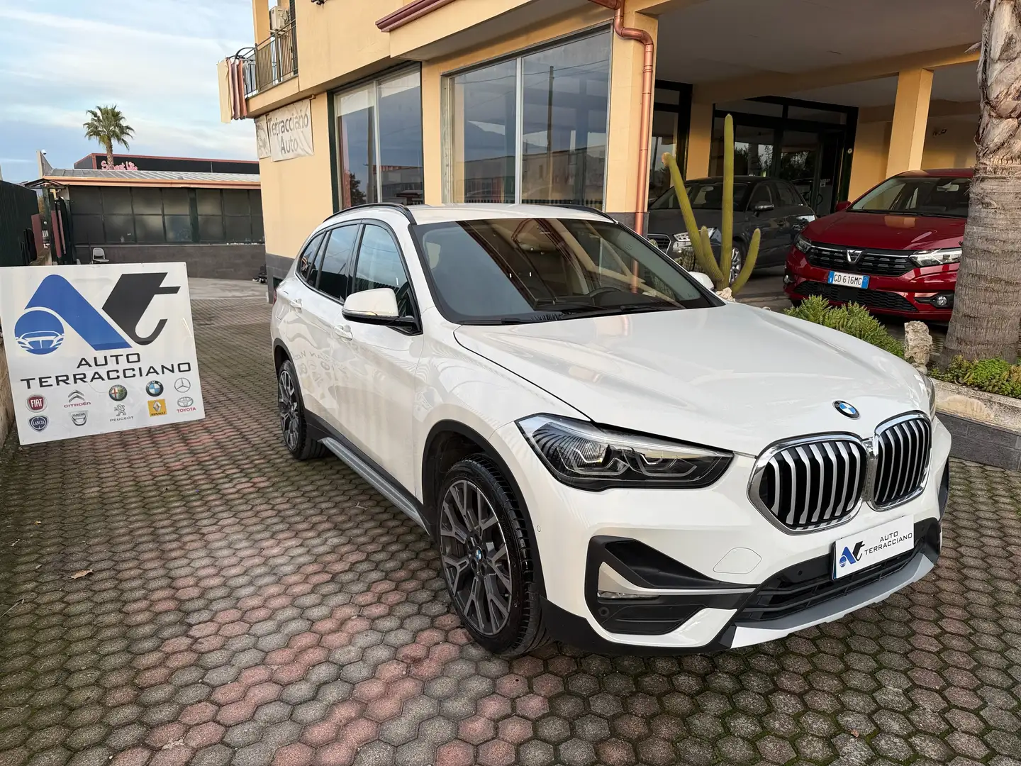 BMW X1 X1 F48 2019 xdrive18d xLine Plus auto Bianco - 2