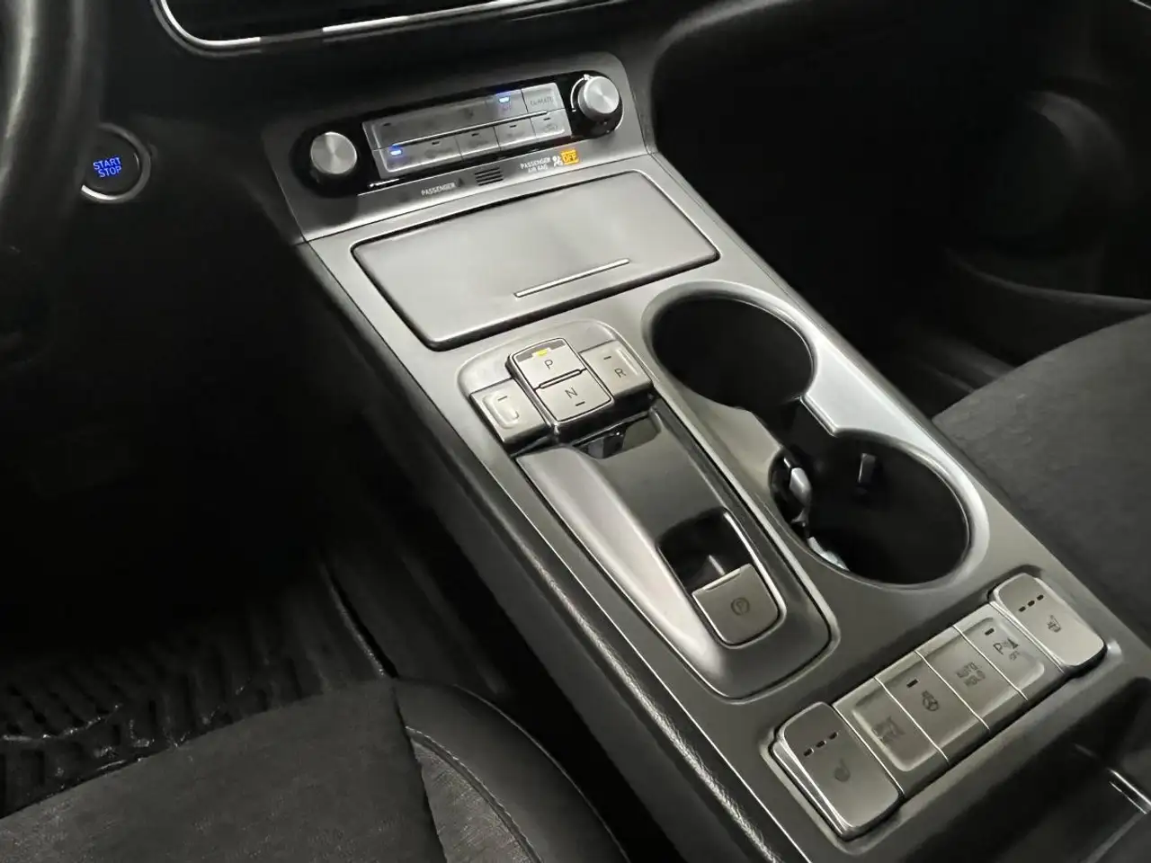 Hyundai KONA снимка Hyundai KONA
