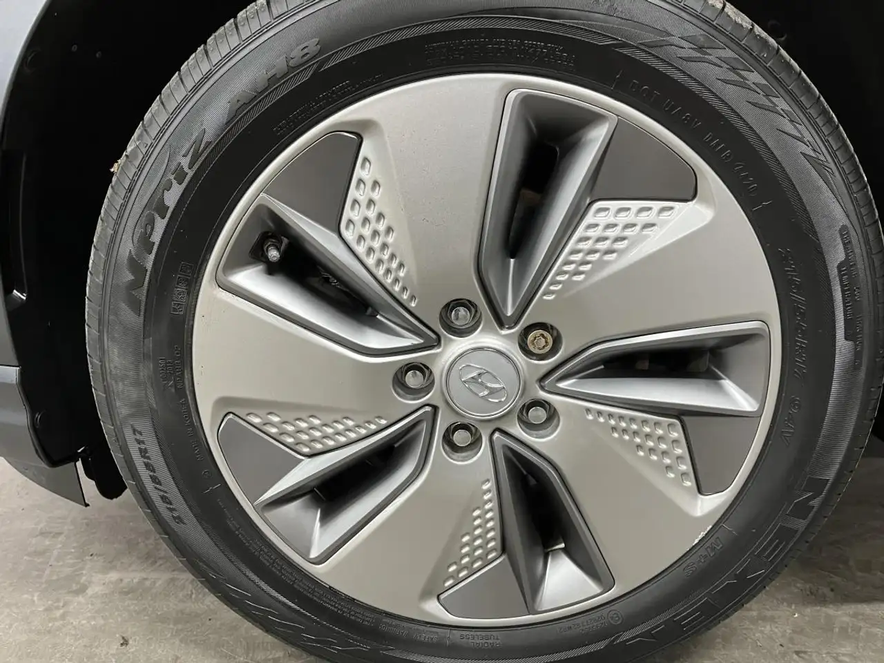 Hyundai KONA снимка Hyundai KONA