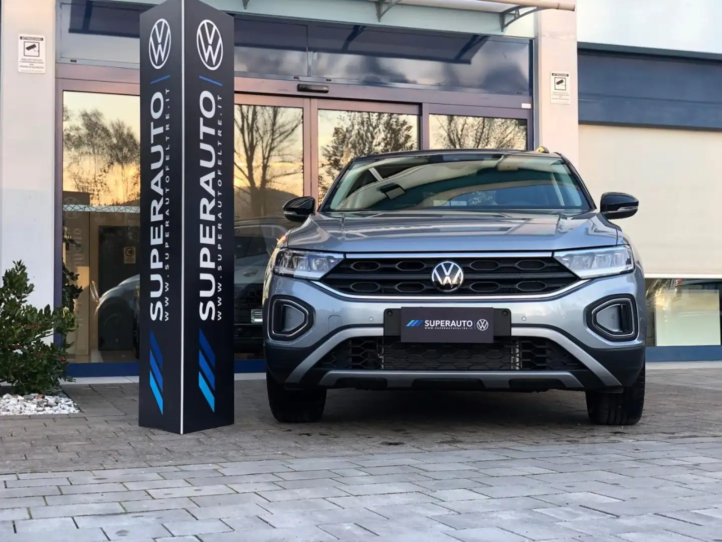 Volkswagen T-Roc 1.0 TSI Sport *KM0* CERCHI LEGA BLACK DA 18''* Grigio - 2
