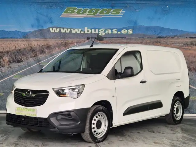 Opel Combo 1.5 TD 100 CV L2 3 PLAZAS PUERTA LATERAL